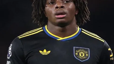 央视新闻客户端聚焦今日亚冬会金牌战：徐梦桃、齐广璞领军出战！