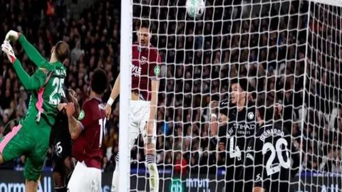 袁悦与布林科娃携手夺得WTA250奥斯汀站女双头衔